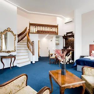 Hotel Giselle Vintage Doubles - Adults Only, Boedapest